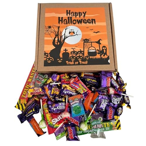 Halloween Themed Sweets & Chocolate Hamper – Trick or Treat Gift Box with Sour Candy, Gummy Body Parts, Eyeball Lollipops & Popping Candy – Spooky Halloween Treats for Kids & Adults
